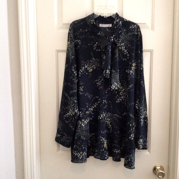 Neiman Marcus Floral Long Sleeve Layer Blouse XL - Picture 3 of 4